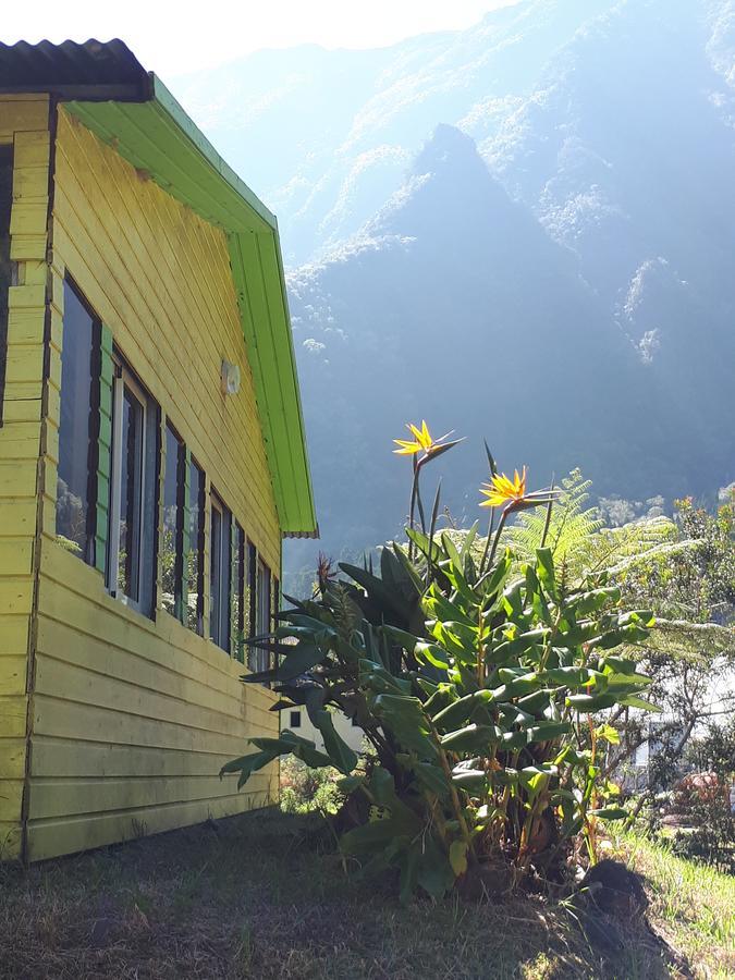 Olatika - Gite Des Cascades Cilaos Exteriör bild